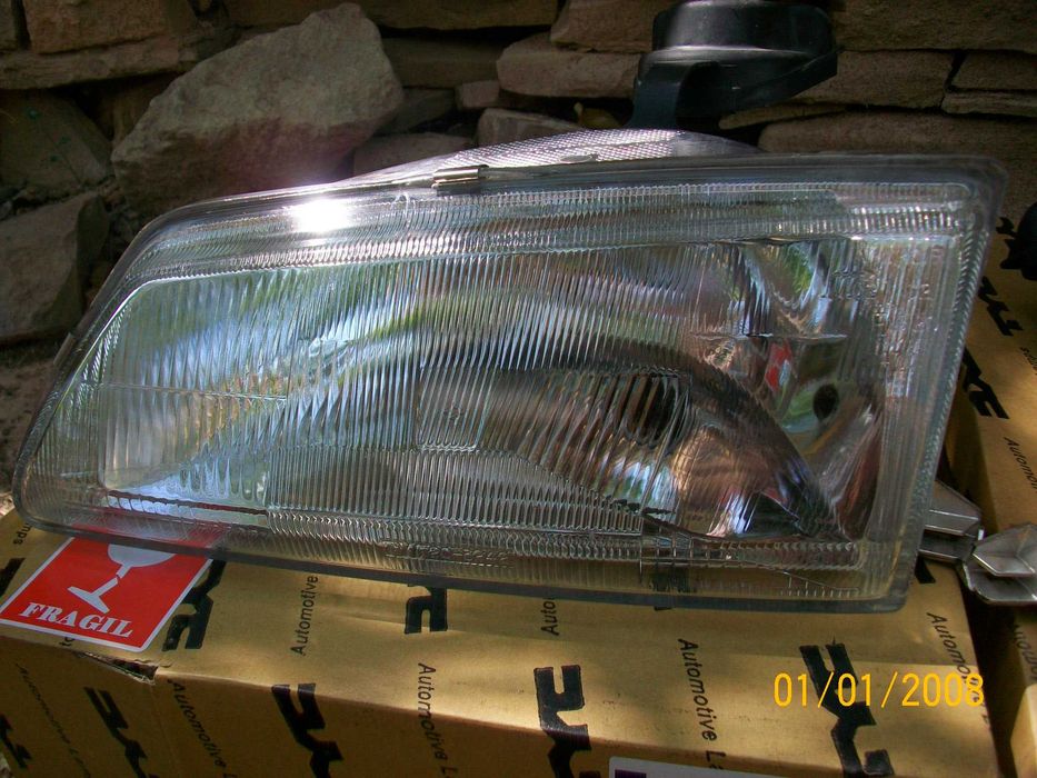 Предни фарове на 3 месеца за Peugeot 106 + подарък