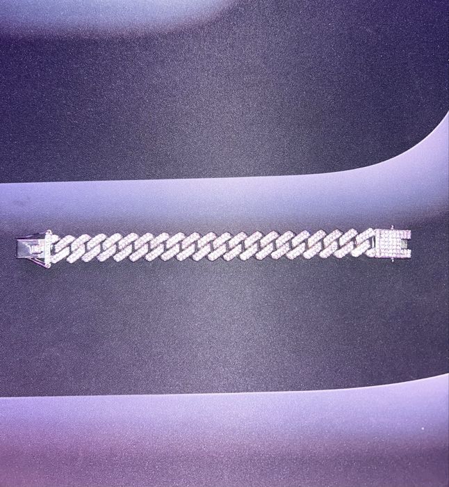 Bratara ice concept