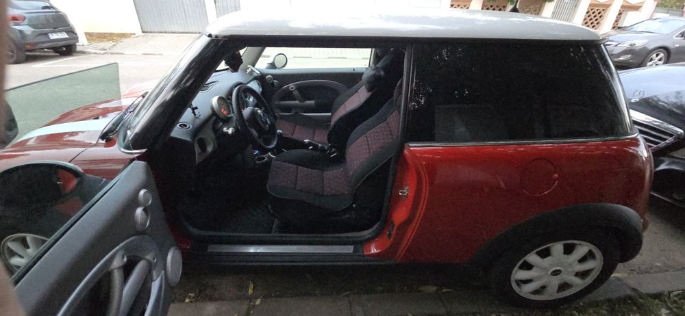 Minicooper rosu 1.6