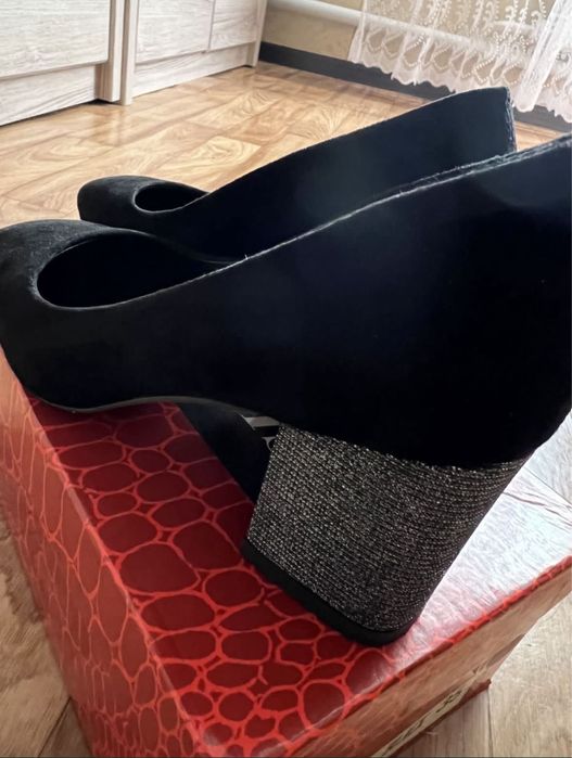 Продам туфли