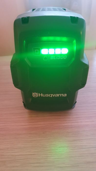 Husqvarna 340i,drujba nouă 36V cu 3 acumulatori