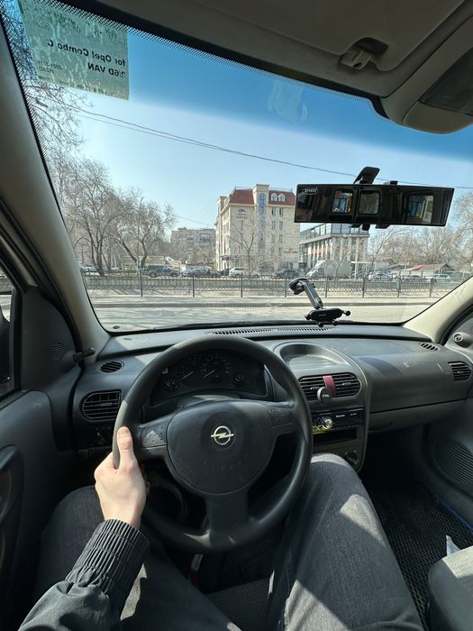 Грузовой Opel Combo C 2002 года