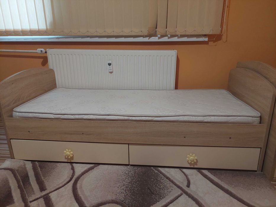 Детско легло + скрин,матрак