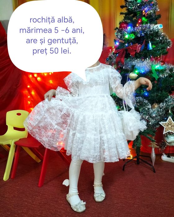 Rochiță albă mărimea 5 -6  ani!