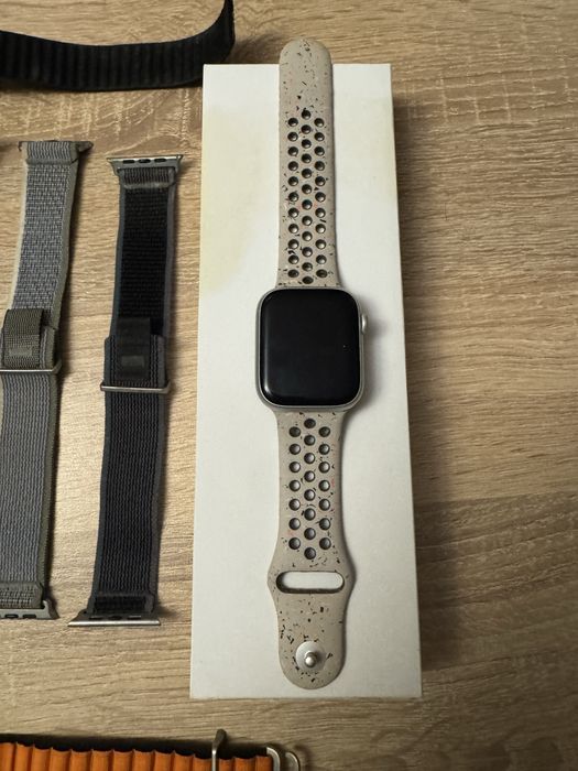 Apple watch series 9 45mm Silver