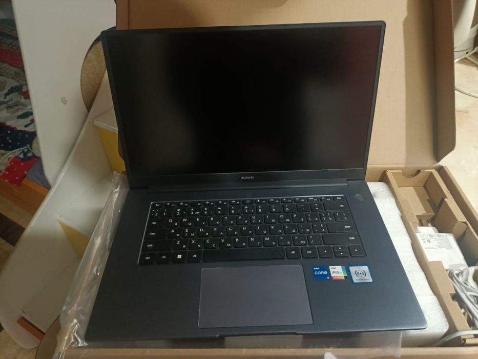 Продам ноутбук Huawei MacBook D 15 2021 года