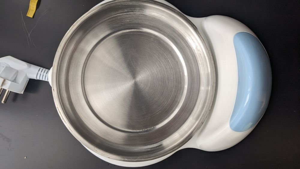 Стерилизатор  и биберони NUK