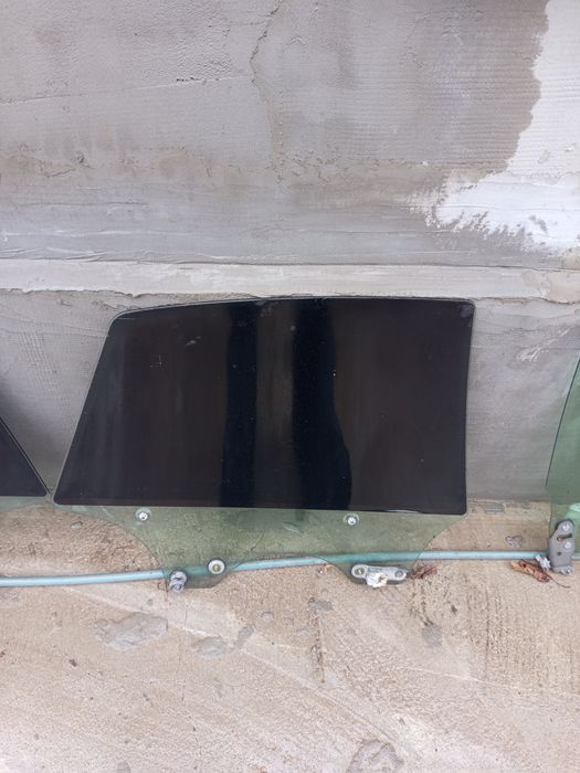 Стёкла на Субару легаси