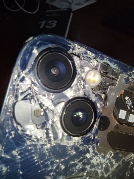 Продам запчасти Айфон 13