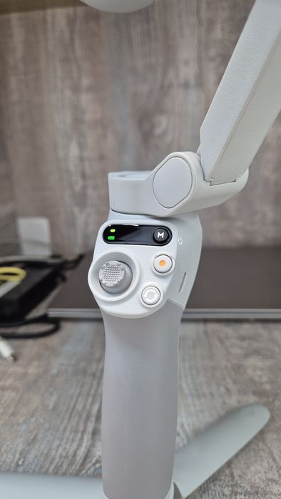 Стабилизатор Dji OSMO MOBILE SE