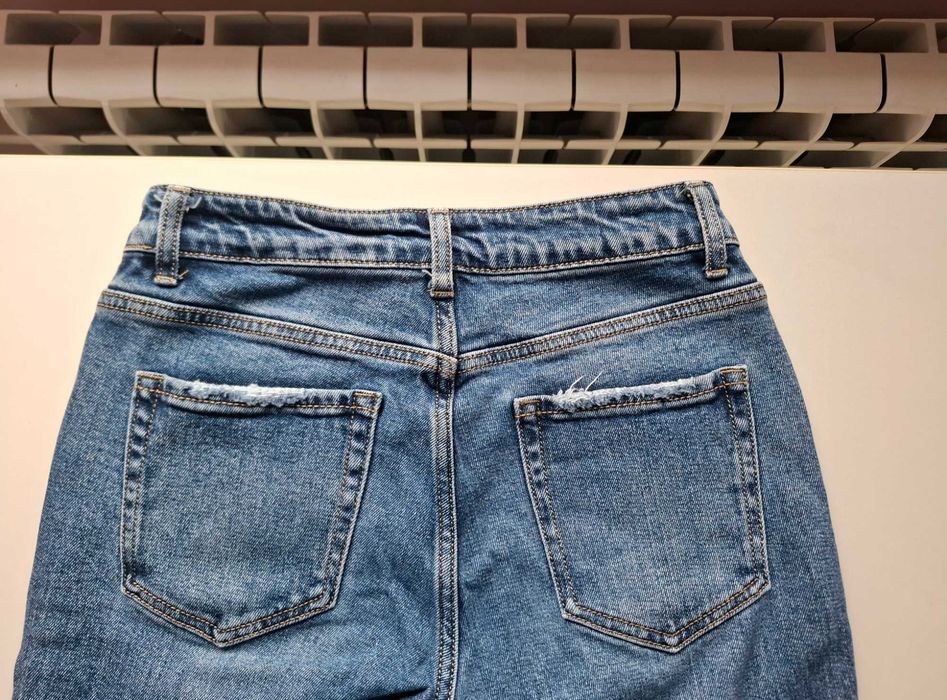 2 бр. Дамски дънки , слим модел - нови