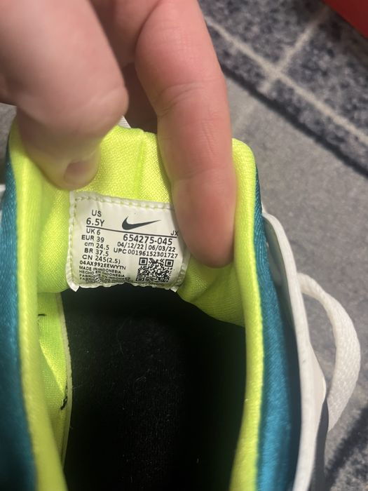 Маратонки Nike унисекс