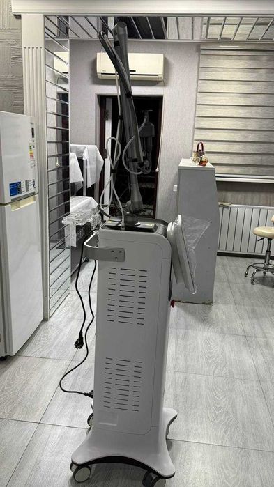 Косметологический аппарат Фракционный лазер SAMFIRA CO2