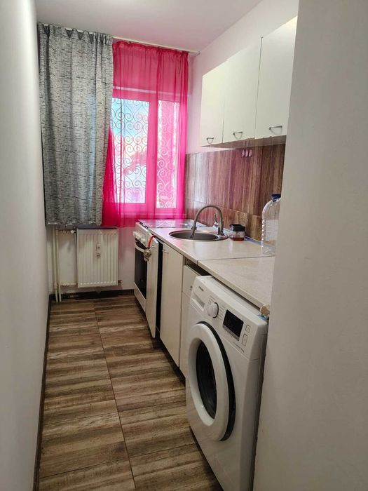 Casa de Cultura - Ap. 2 camere, semidecomandat, 37,4 m2