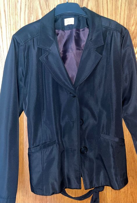 Дамско черно сако