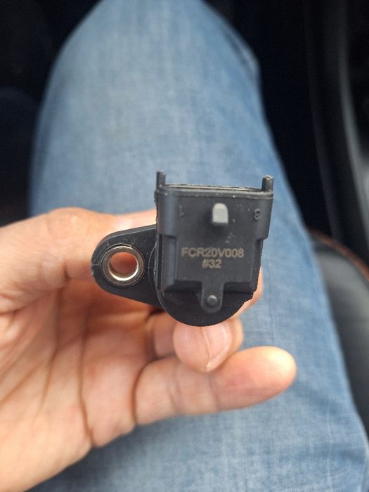 Датчик распредвала Веста 1.8