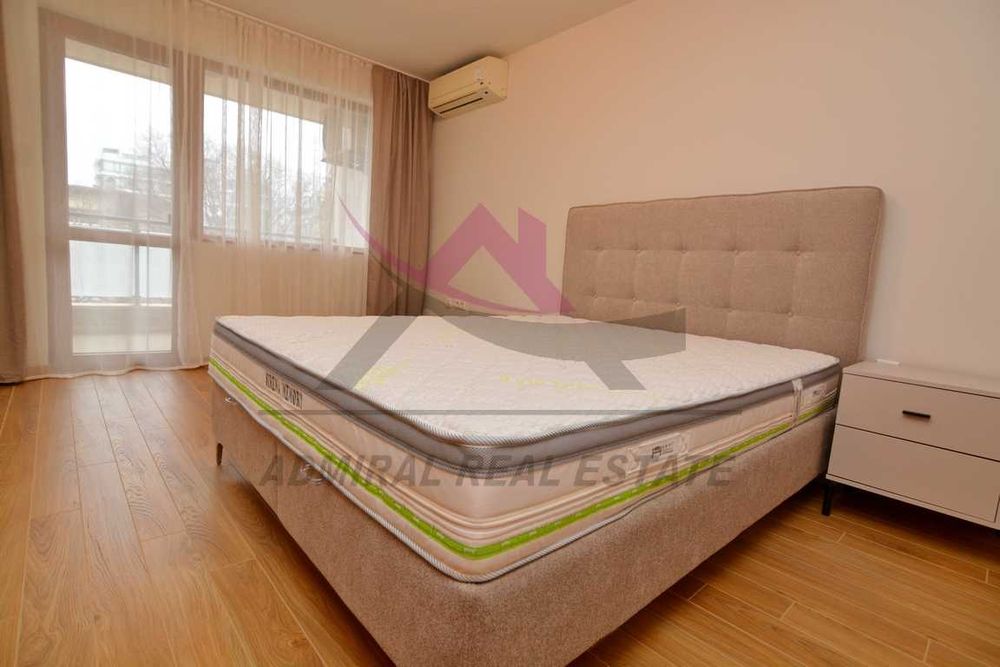 Дава се под наем Тристаен апартамент в Варна, Център - 115 кв.м за 1196.97 € - Снимка #3