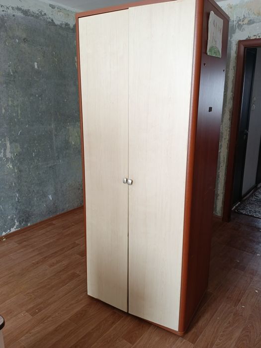 Продам шкаф в хорошем состоянии