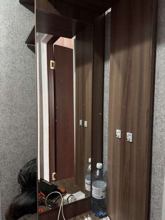 Прихожая с зеркалом 25тыс.