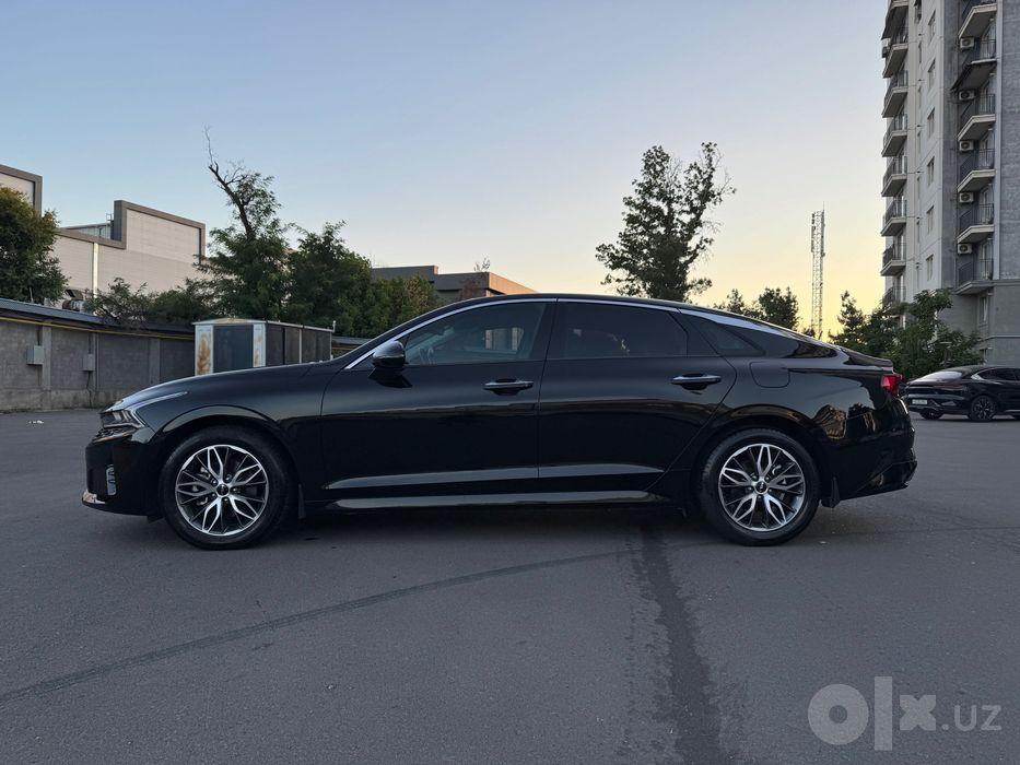 Kia K5 черный цвет, позиция 5