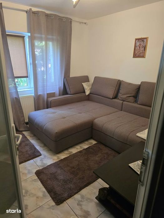 Apartament 4 camere, etaj 3/4, Micro 16