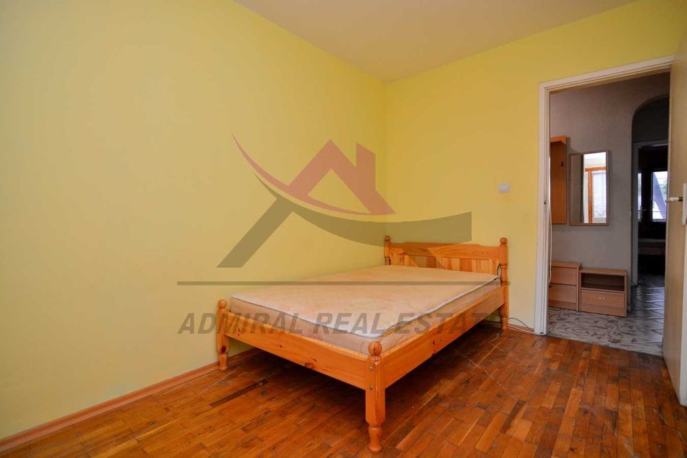 Атрактивна цена -три спални -Генерали