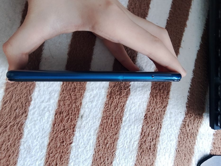 Huawei 2020 года модель вроде y5