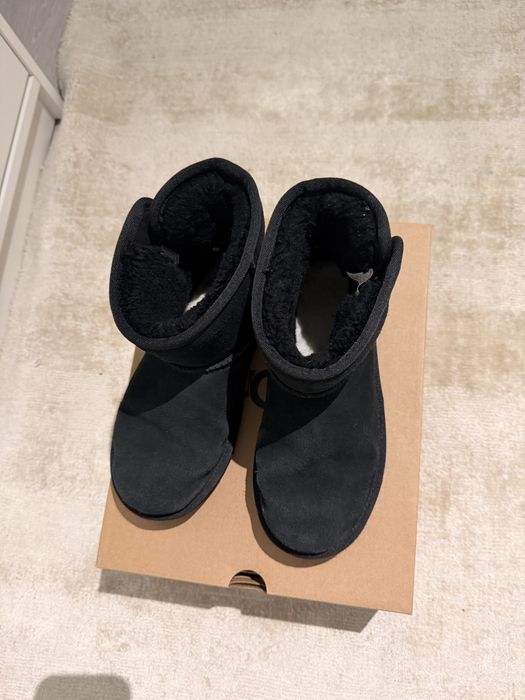 Cizme UGG negre, originale
