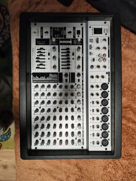 Vând boxa beningher