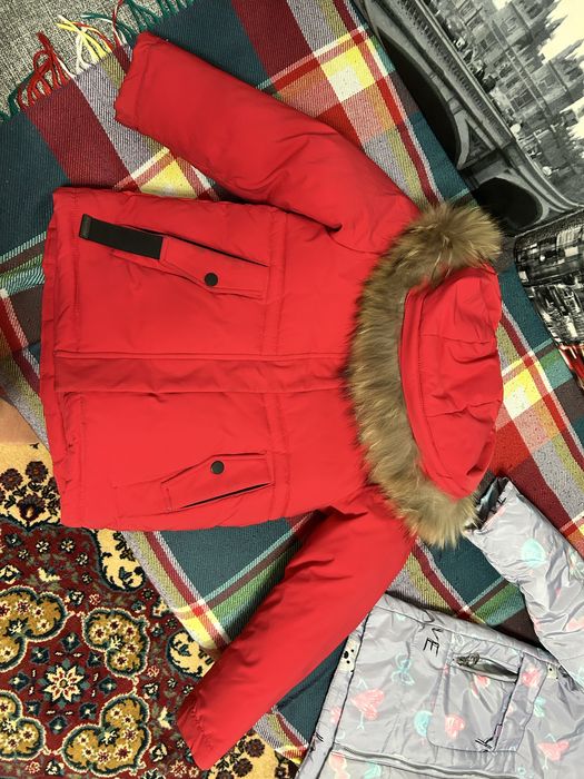 Куртки на девочку