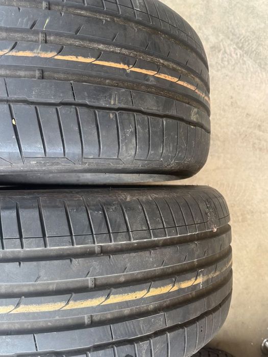 Vând 2 anvelope 255/50/19 hankook de vară ca noi