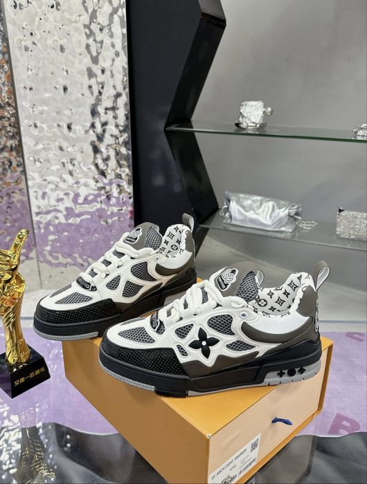 Louis Vuitton marime 41