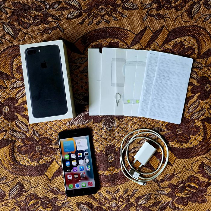 Продам смартфон iPhone