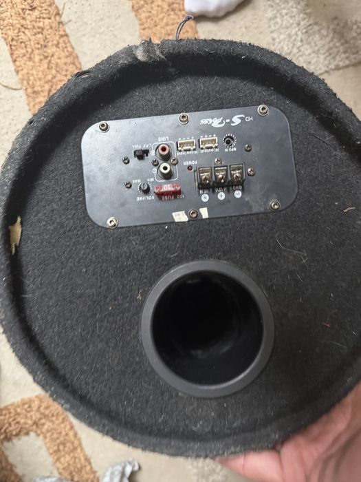 Продам бумбокс рабочий