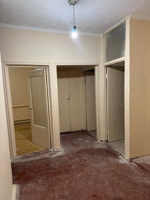 uy sotiladi srochna 3xona 34.500