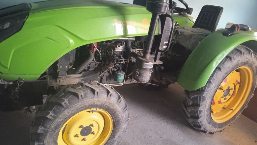 Mini traktor sotiladi