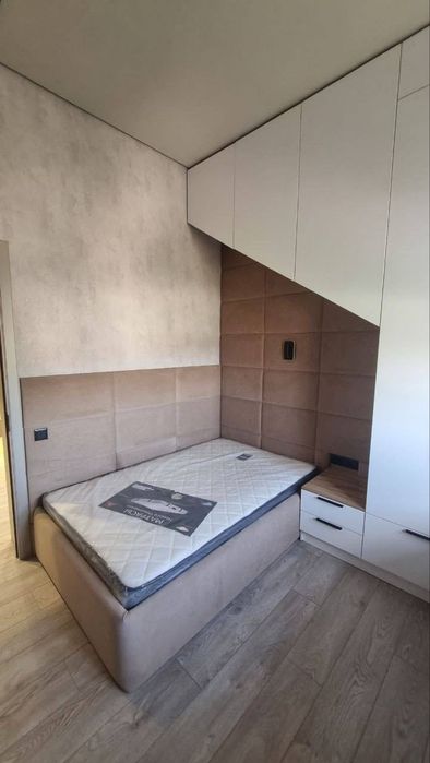 Сдается новостройка улица Сайрам метро Б.И.Й 3-комн 75м2 авторский рем