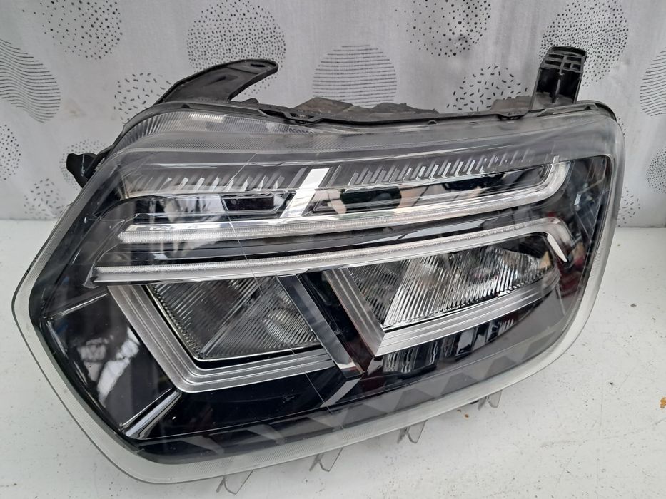 Фар Dacia Duster  led 2022 г