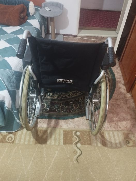 Коляска инвалидная прогулочная