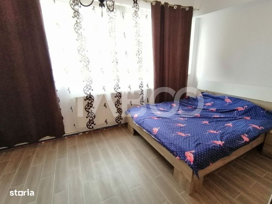 Apartament 3 camere 80 mpu pretabil spatiu comercial zona Strand Sibiu