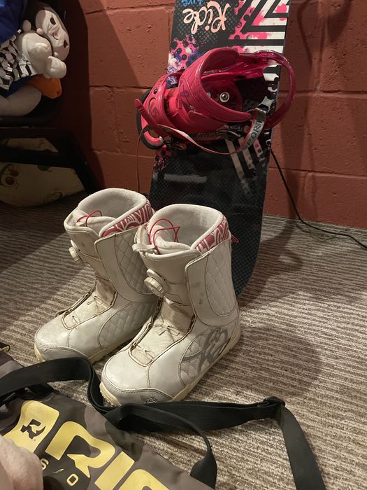 Сноуборд + ботинки