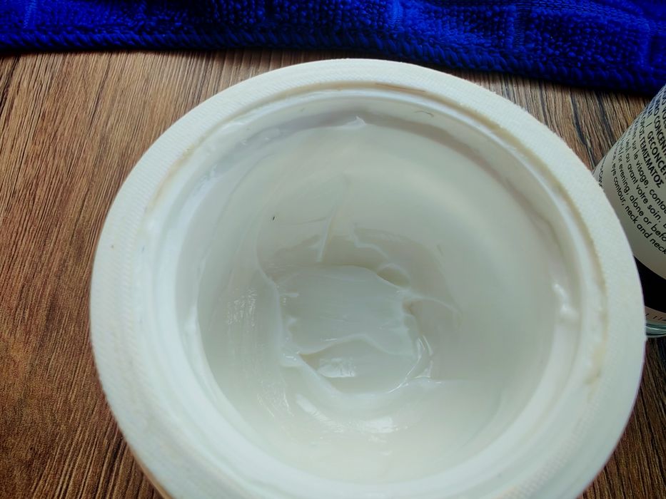 Avene Hyaluron activ B3 крем и серум  за лице е