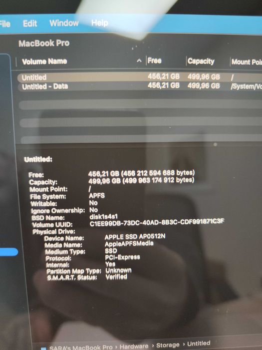 Macbook Pro 16" 2019 I7 16GB 512GB SSD Touch bar