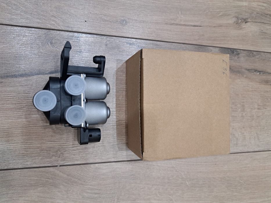 Клапан печки Бмв Е36 новые