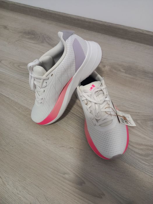 Adidas marimea 39