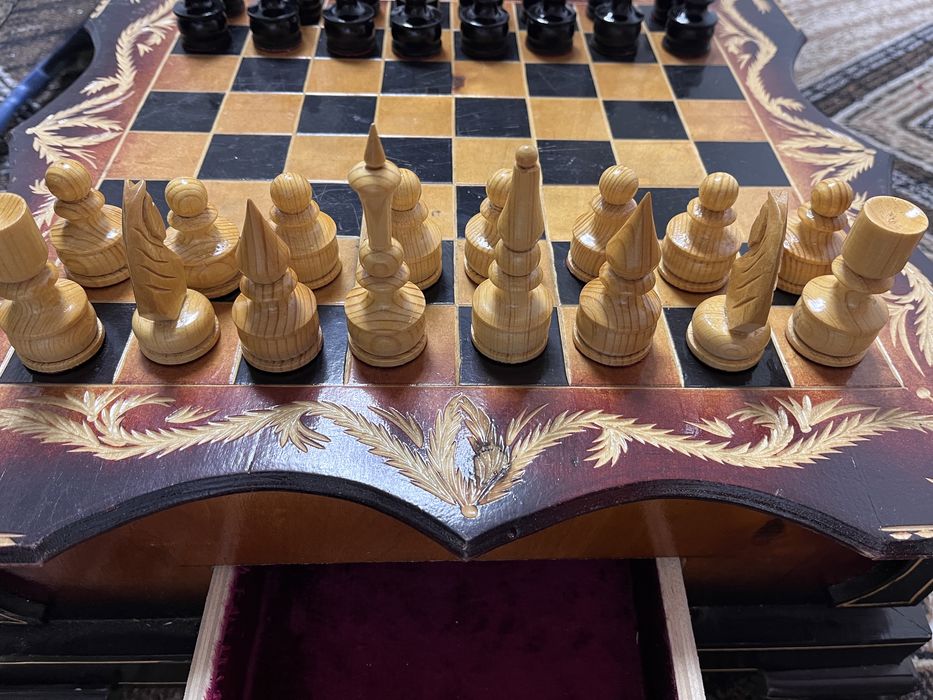 Шахмат и нарда сатылады