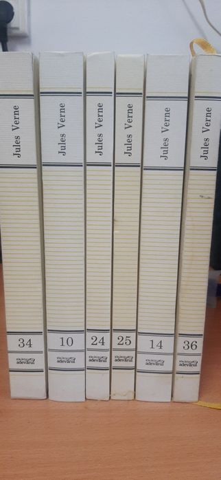 Jules Verne - Biblioteca Adevarul