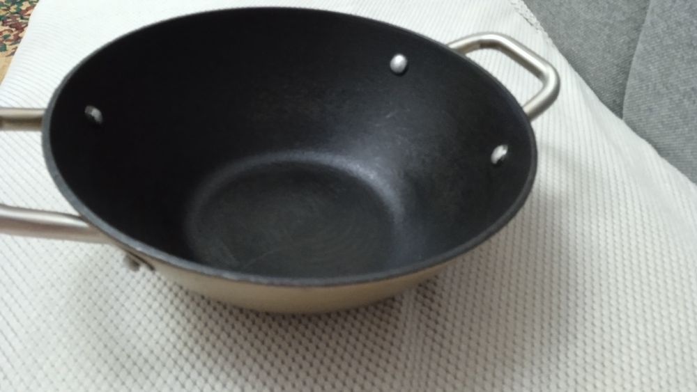 Казан, сковорода Wok