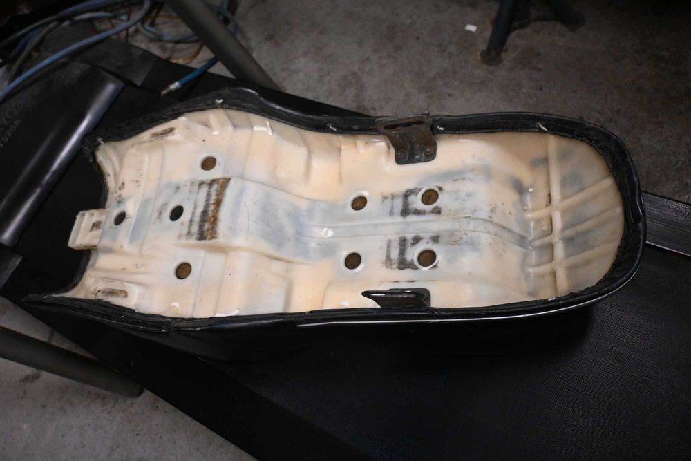 седалка Honda хонда goldwing GL1100 1983