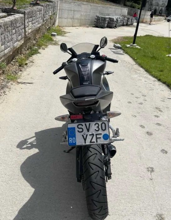 Yamaha YZF-R 125 2015